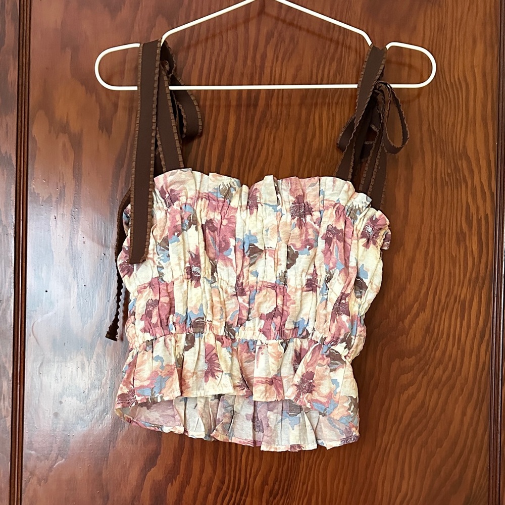 Floral Ruched Ribbon Strap Top - Picture 4 of 4